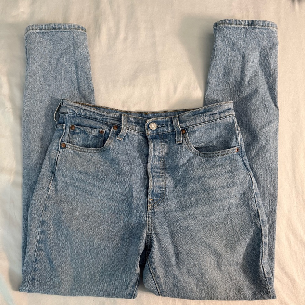 Levi's Women's High Rise Light Blue Jeans